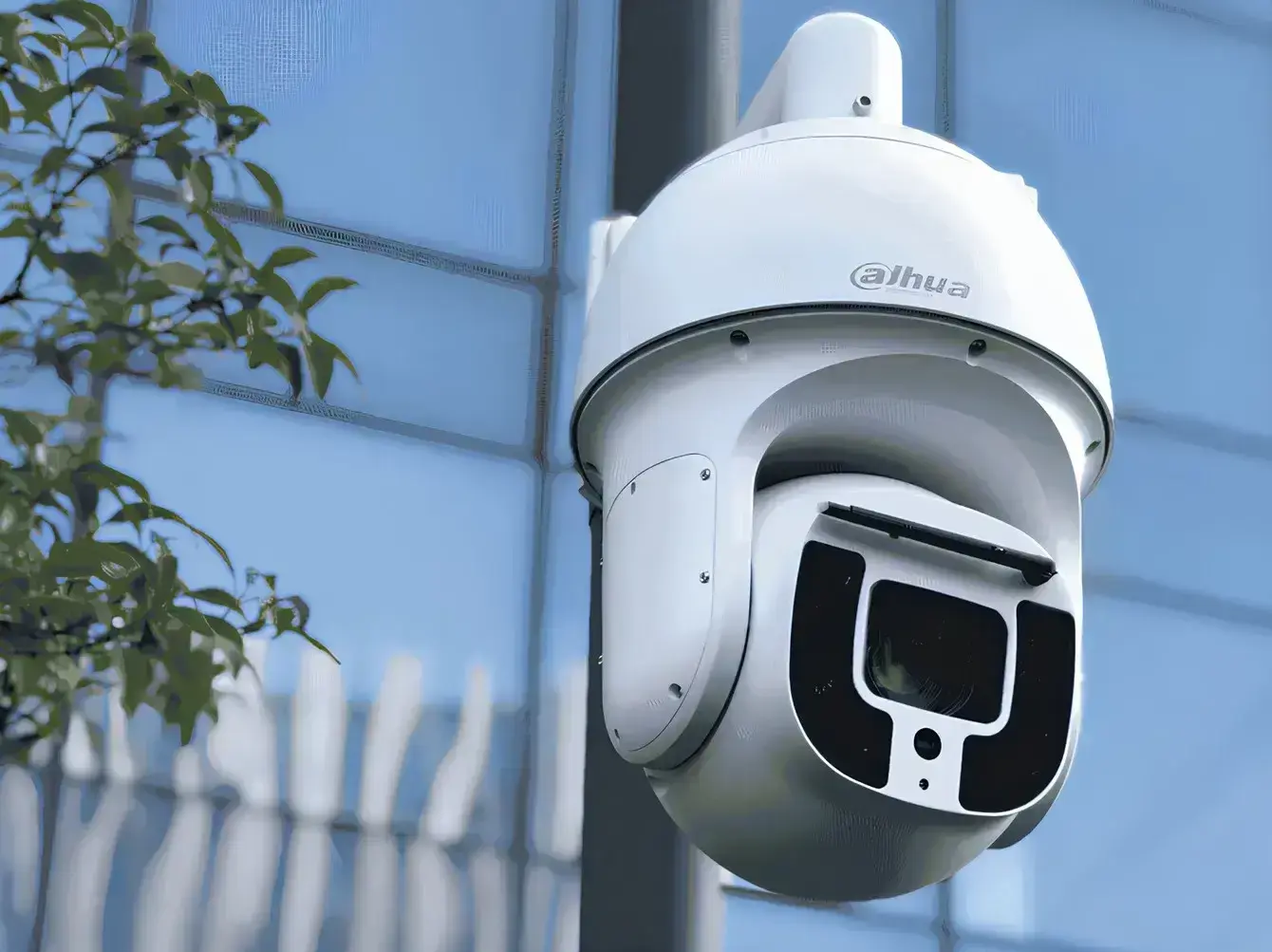 Camera giám sát trang trại ao hồ dùng năng lượng mặt trời