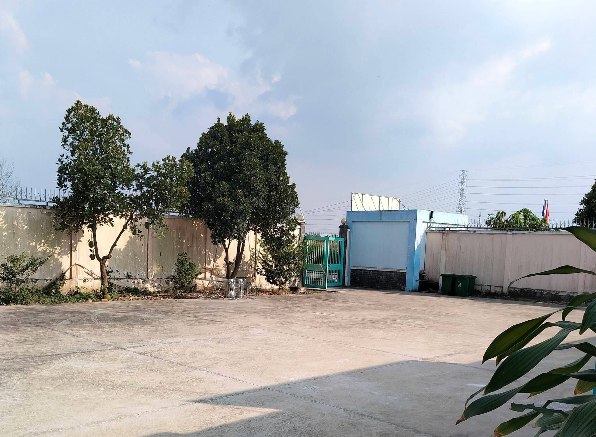 Kỹ thuật viên Lapcam24h đang thi công hệ thống camera